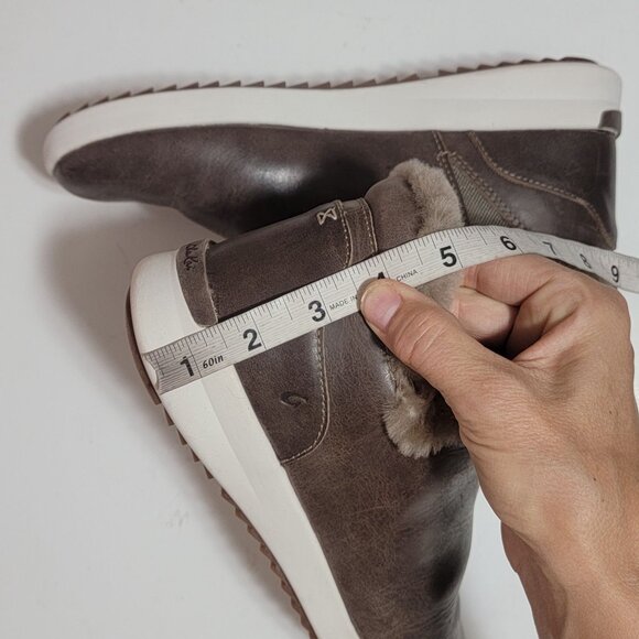 NEW Malua Hulu Olukai Slip On Boots Womens 9 Brown Fur Sneaker - Picture 9 of 9